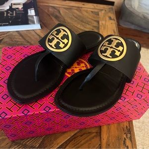 Tory Burch Benton Flat Sandal Black and Brass Size 9